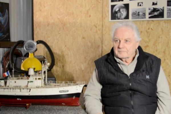 Journal de Bord de Calypso: l’interview d’Yves Omer, plongeur et cameramen de l’Équipe Cousteau Journal de Bord de Calypso: l’interview d’Yves Omer, plongeur et cameramen de l’Équipe Cousteau